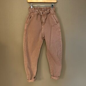Zara new without tags size 4 high waisted paper bag baggy denim in a mauve.